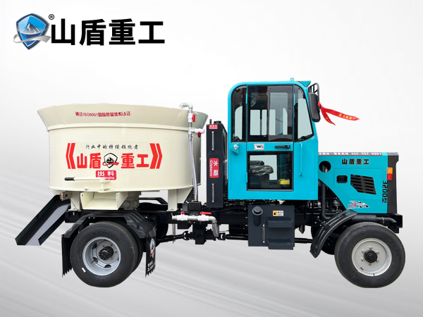 自動上料攪拌車與傳統(tǒng)攪拌車有何不同